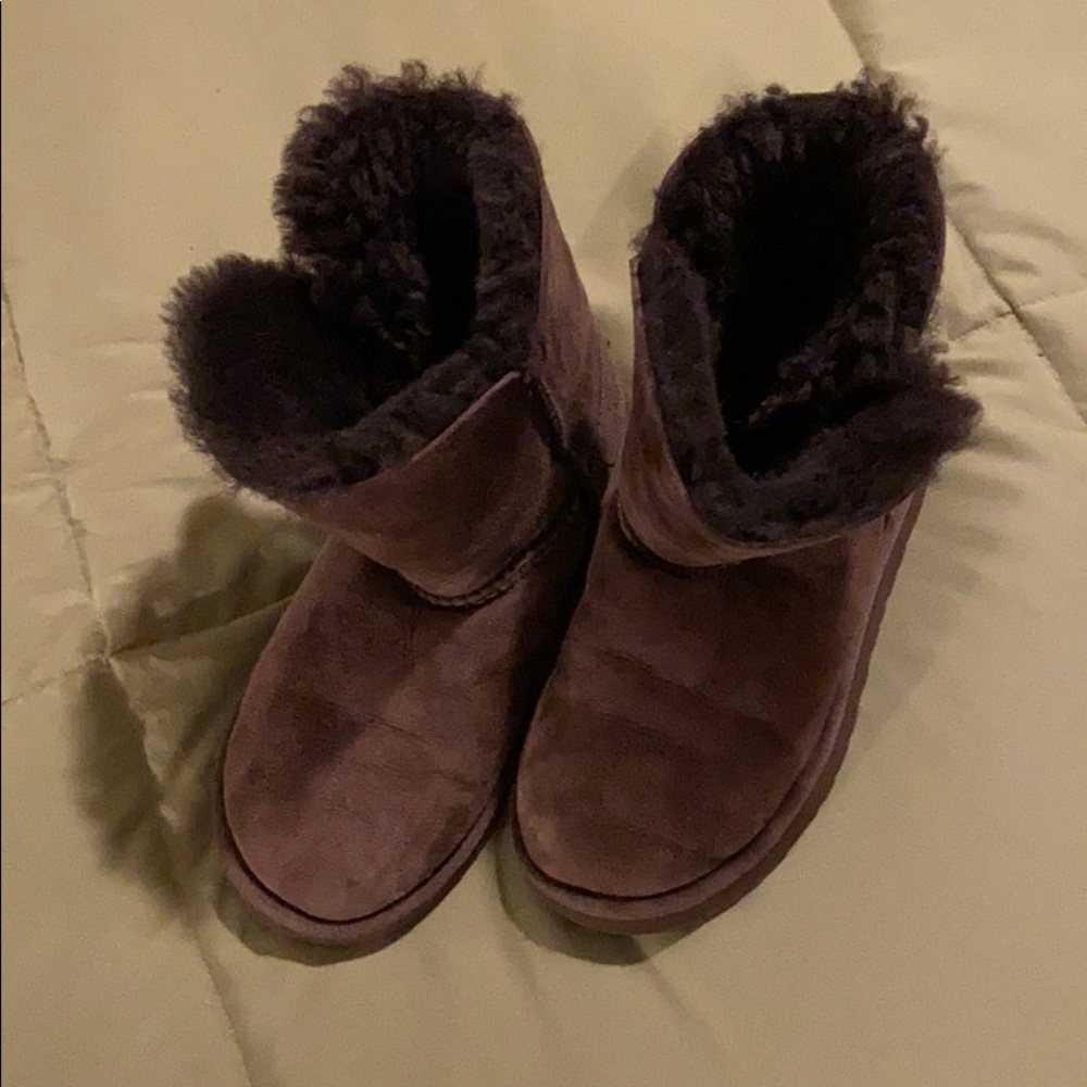 Girl’s Ugg Boots- Brown